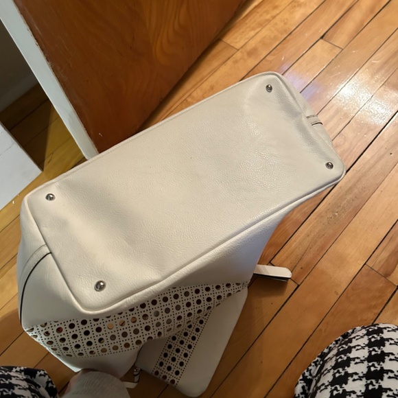 Ralph Lauren White purse - Picture 6 of 11